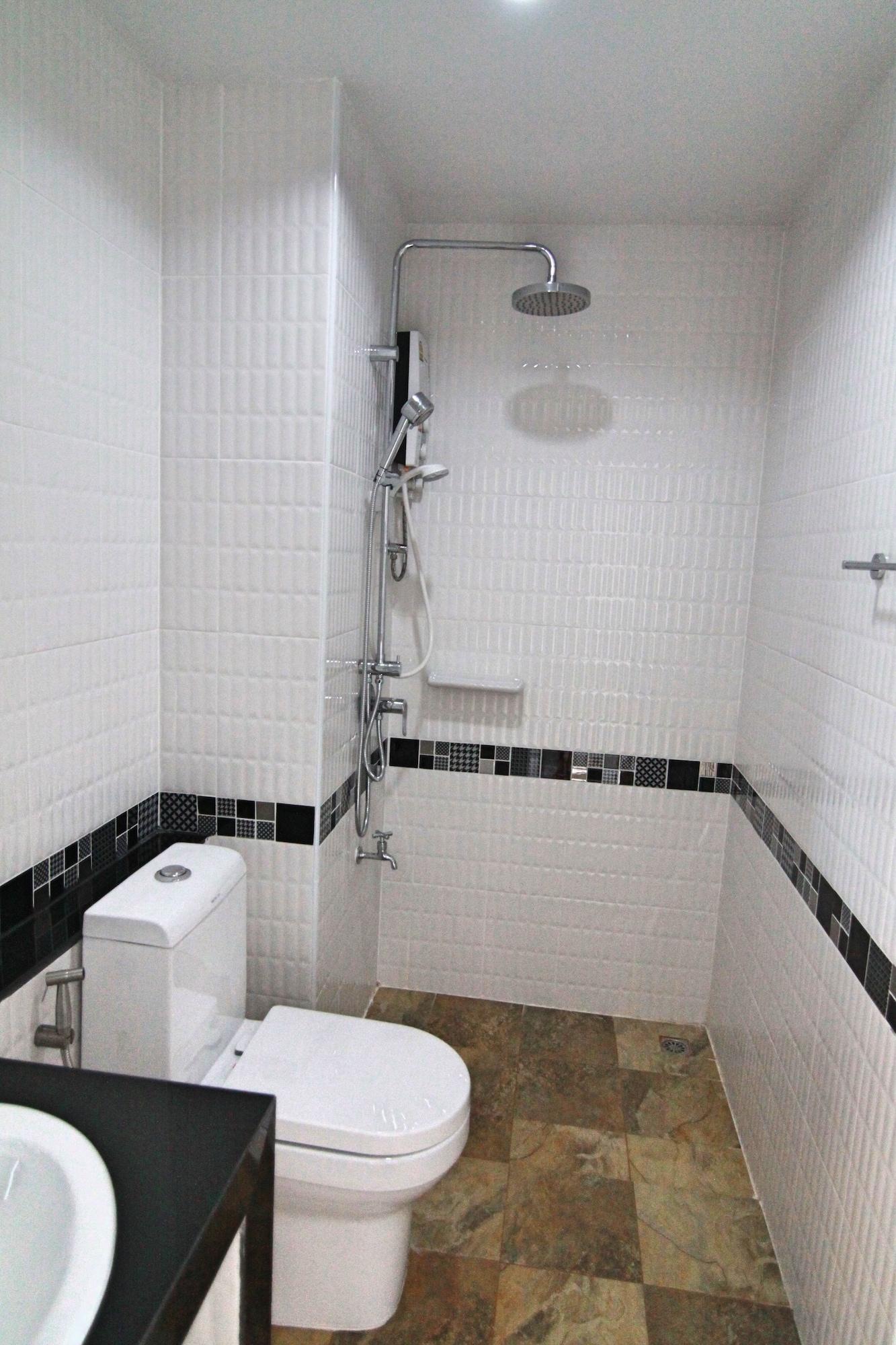 Ttt Hotel Хатъяй Экстерьер фото