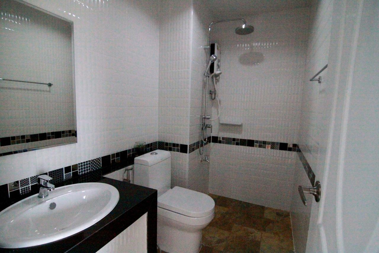 Ttt Hotel Хатъяй Экстерьер фото