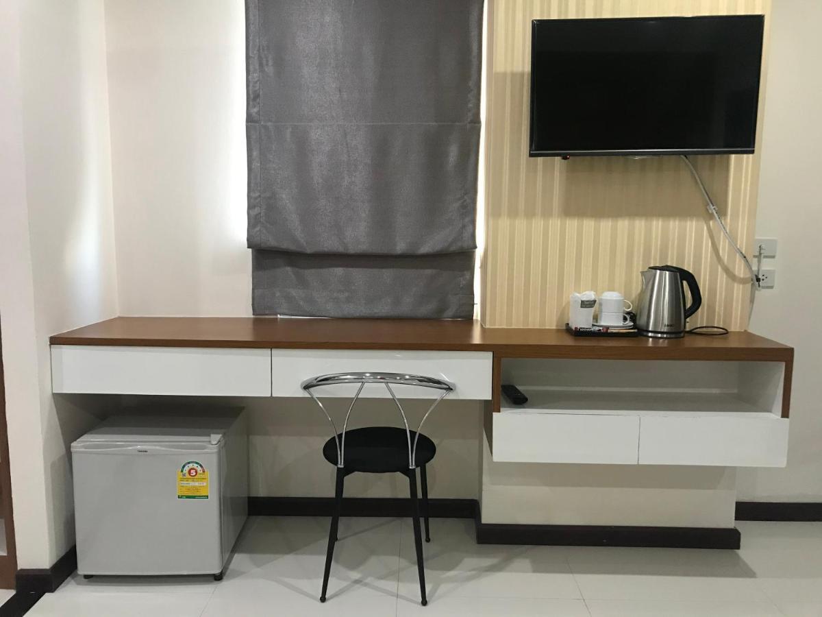 Ttt Hotel Хатъяй Экстерьер фото